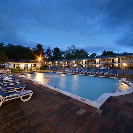 Turf And Spa Motel Saratoga Springs Exterior foto
